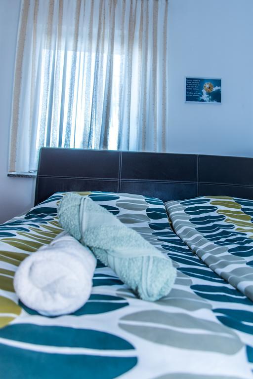 Apartment Flores 奥西耶克 外观 照片